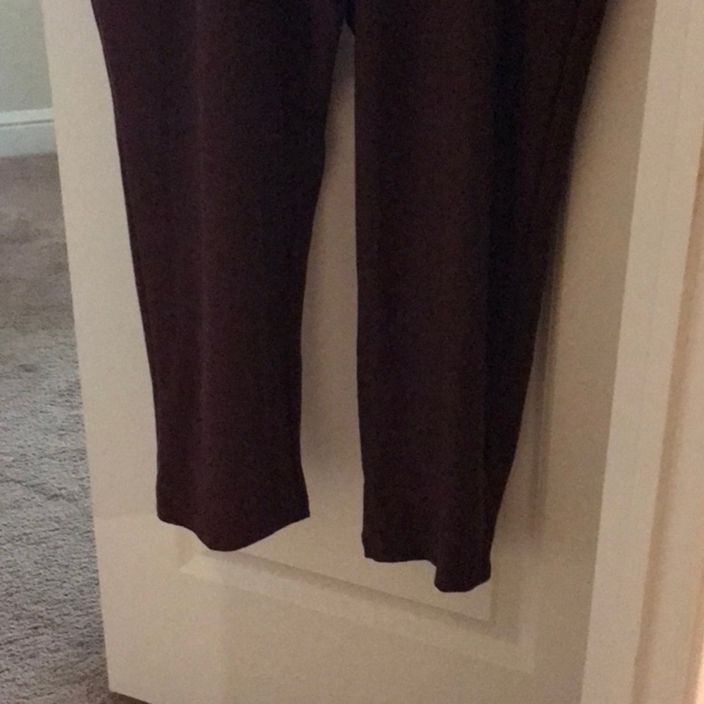 Sleeveless knit jumper with front pockets, elastic waist, no back pockets - Picture 3 of 3